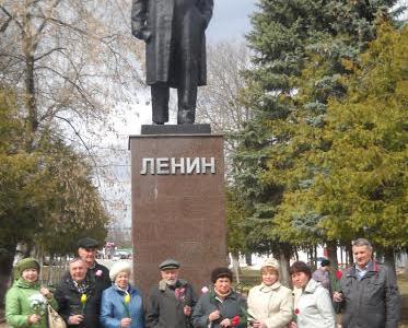 Шествиями, митингами и возложениями отметила Тульская область День рождения В.И. Ленина 