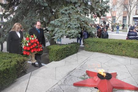 Республика Молдова. На Бельцком мемориале почтили память павших в боях за освобождение города