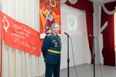 Новосибирская область. Сотням участникам конкурса, посвященного 70-летию Великой Победы, вручены памятные подарки