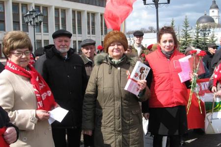 Калуга. Ленин жил, Ленин жив, Ленин будет жить!