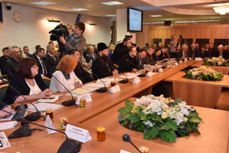 Г.А. Зюганов выступил в Госдуме на «круглом столе», посвященном экологическим проблемам пчеловодства