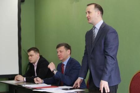 «Тот, кто вооружен знанием, - непобедим!». Д.Г. Новиков открыл обучение двенадцатого потока в Центре политической учёбы