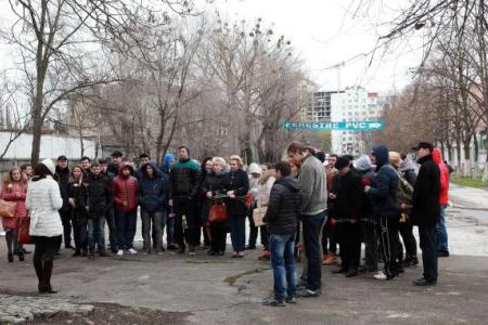 Коммунисты и комсомольцы почтили память молдавского революционера Павла Ткаченко