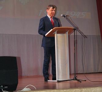 Великий Новгород. Состоялось торжественное мероприятие, приуроченное к празднованию 70-летия Великой Победы  с участием депутата Госдумы Д. Г. Новикова