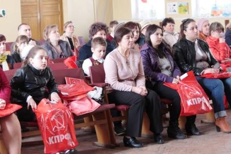 В Балашове состоялась церемония награждения победителей районного этапа Саратовского областного конкурса "Детство опаленное войной"