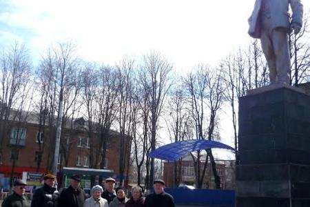 Шествиями, митингами и возложениями отметила Тульская область День рождения В.И. Ленина 
