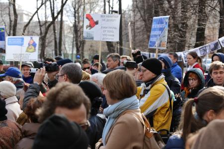 "Не хотим жить в каменном мешке!". В Москве прошёл митинг против сплошной застройки города
