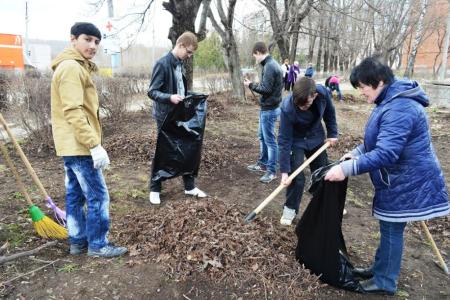 Олег Лебедев: Мы продолжаем проводить субботники и ремонт памятников В.И. Ленину в Тульской области