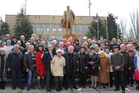 Делегация КПРФ приняла участие в открытии памятника В.И. Ленину на Донбассе