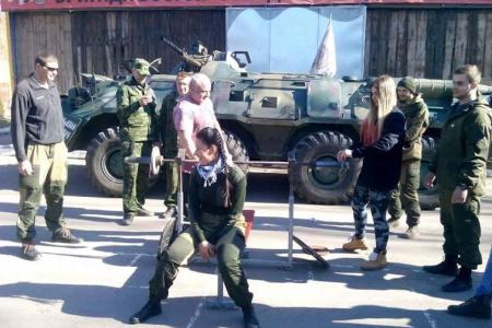​Марьяна Наумова провела турнир по «Русскому Жиму» на базе бригады «Восток» Вооруженных Сил Донецкой Народной Республики