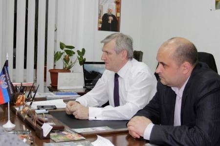 Делегация КПРФ приняла участие в открытии памятника В.И. Ленину на Донбассе