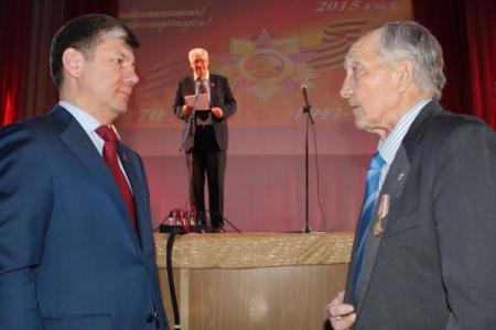 Д.Г. Новиков принял участие в торжественном собрании, организованном Новгородским обкомом КПРФ в честь 70-летия Победы советского народа в Великой Отечественной войне
