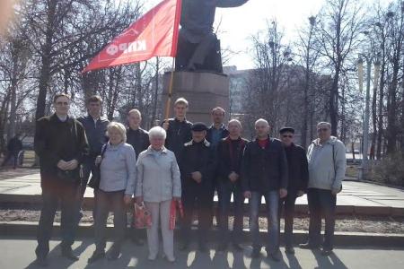 Орел. Торжественные мероприятия во Всемирный День авиации и космонавтики