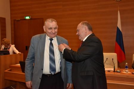 Накануне Дня Победы Г.А. Зюганов наградил депутатов фракции КПРФ в Госдуме