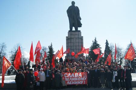 На родине Ильича коммунисты отметили 145-ую годовщину со дня рождения В.И. Ленина