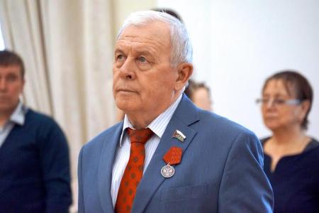 Руководитель фракции КПРФ в Тюменской областной Думе Владимир Чертищев награжден Медалью За заслуги перед Отечеством II степени