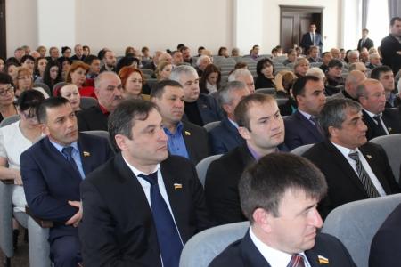 Делегация коммунистов во главе с К.К. Тайсаевым прибыла в Южную Осетию для участия в заседании Парламента 