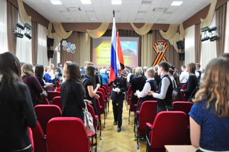 Ю.В. Афонин провёл патриотический урок проекта «Знамя нашей Победы» в московской школе