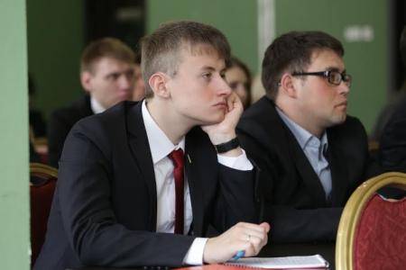 «Тот, кто вооружен знанием, - непобедим!». Д.Г. Новиков открыл обучение двенадцатого потока в Центре политической учёбы