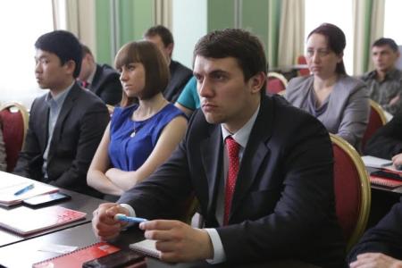 «Тот, кто вооружен знанием, - непобедим!». Д.Г. Новиков открыл обучение двенадцатого потока в Центре политической учёбы