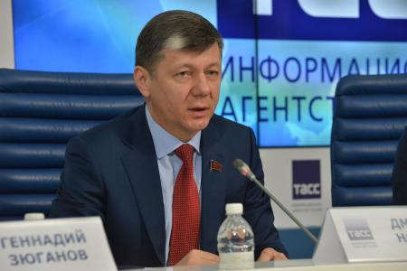 ​Г.А. Зюганов: «Над миром снова сгущаются тучи войны»