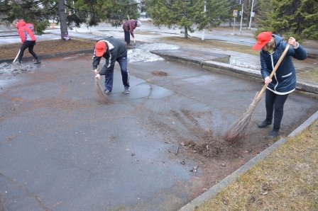 Субботник одними из первых в Еврейской автономии провели коммунисты Биробиджана