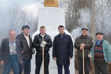 Олег Лебедев: «Наперекор либералам и ради торжества справедливости мы и дальше продолжим ремонтировать памятники В.И. Ленину в Тульской области»