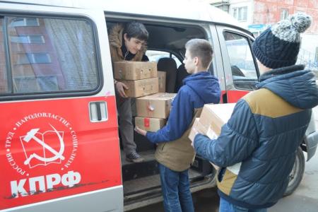 Первый секретарь Тульского обкома Олег Лебедев: «В канун 70-летия Победы наши молодые коммунисты вместе с ветеранами Великой Отечественной войны посадят три аллеи по 70 деревьев каждая»