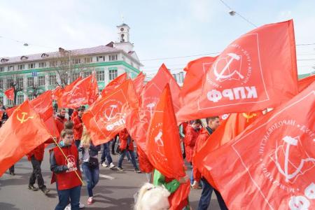 Нижегородское региональное отделение КПРФ провело митинг и шествие, посвященные Дню международной солидарности трудящихся