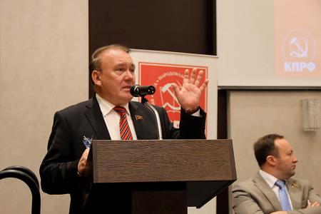 В Челябинске состоялся семинар партийного актива Урала