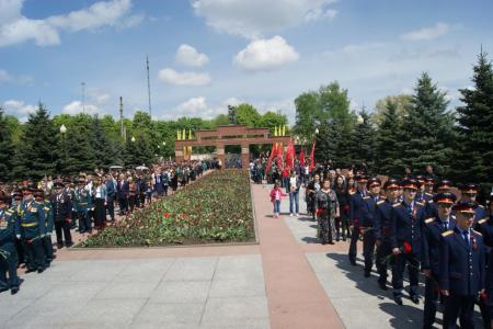 Не позволим переписать страницы великой истории! Коммунисты Северной Осетии приняли участие в торжественном возложении на Мемориале Славы во Владикавказе