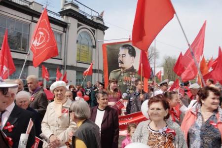 В Саратовской области прошли митинги, торжественные собрания и праздничные шествия, посвященные Дню международной солидарности трудящихся