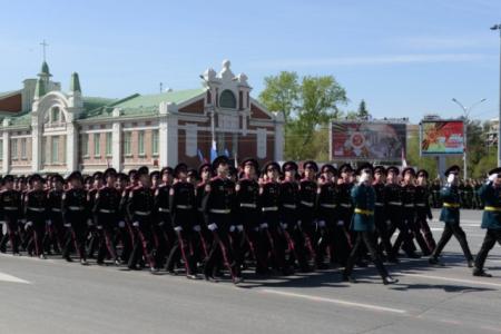 Новосибирск принял торжественный парад Победы