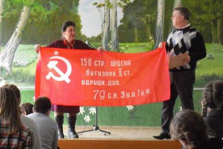 Ивановская область. Акция «Сто копий Знамени Победы – школам!» продолжается
