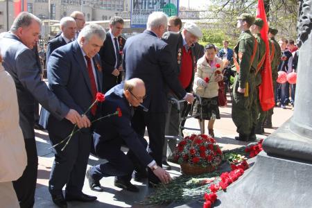 К.К. Тайсаев поздравил ветеранов и профессорско-преподавательский состав МАДИ с 70-летием Великой Победы