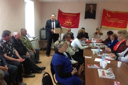 Депутат Волгоградской облдумы, член ЦК КПРФ Е.И.Шаманаев принял участие в работе Пленума Калачевского районного отделения КПРФ