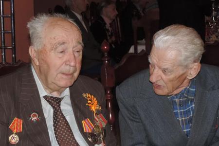 Ивановский обком КПРФ поздравил ветеранов с 70-летием Победы