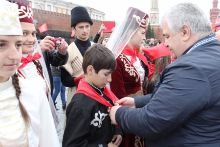 К.К. Тайсаев: Прием в Ленинскую Пионерию на Красной Площади – добрая традиция нашей партии