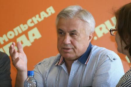 Пресс-конференция депутатов Госдумы от КПРФ в Челябинске. Ю.В. Афонин: «Надо не отнимать у регионов последние копейки, а эффективнее наполнять бюджет»