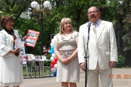 Республика Крым. Коммунисты приняли участие в праздновании Дня библиотек в Керчи