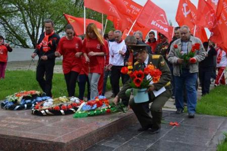 Ростовская область. "Коммунисты, вперед!": автопробег в честь 70-летия Великой Победы