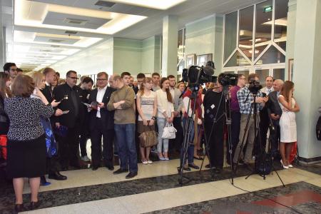 «Образы, вдохновляющие на новые свершения и победы». Г.А. Зюганов принял участие в открытии выставки художника И.В. Башмакова