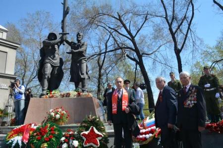 Эту Победу у нас никому не отнять! Коммунисты Красноярского края приняли активное участие в праздновании юбилея Победы