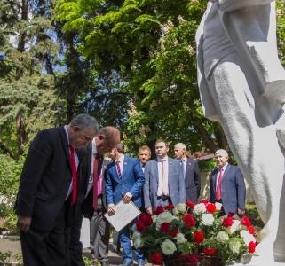 Татарстан. В Казани после масштабной реконструкции  открылся Дом-музей В.И. Ленина. Первые гости - лидер КПРФ Геннадий Зюганов и президент Татарстана Рустам Минниханов