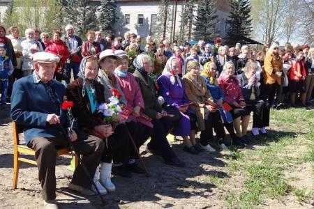 Сквер в память о детях войны открыт в райцентре Красногородское Псковской области