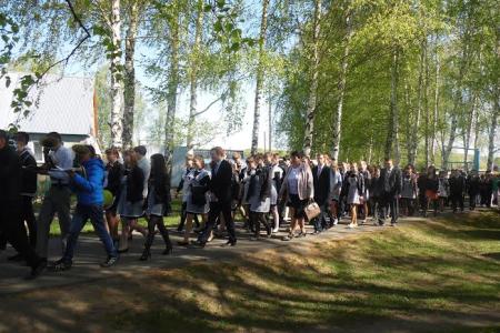 Республика Мордовия. В селе Гумны состоялся многолюдный митинг в честь 70-летия Великой Победы
