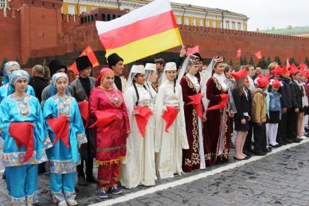 К.К. Тайсаев: Прием в Ленинскую Пионерию на Красной Площади – добрая традиция нашей партии