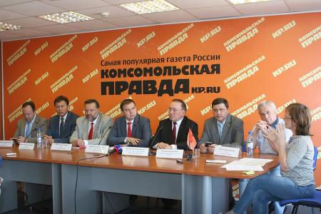 Пресс-конференция депутатов Госдумы от КПРФ в Челябинске. Ю.В. Афонин: «Надо не отнимать у регионов последние копейки, а эффективнее наполнять бюджет»