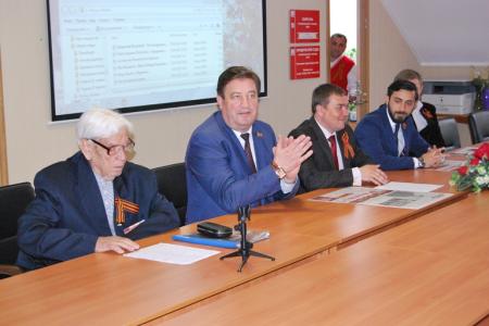 Ставропольские коммунисты совместно с дагестанской диаспорой рассказали студентам об истоках Великой Победы