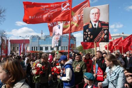 Псковские коммунисты встретили 70-летие Победы в Великой Отечественной войне